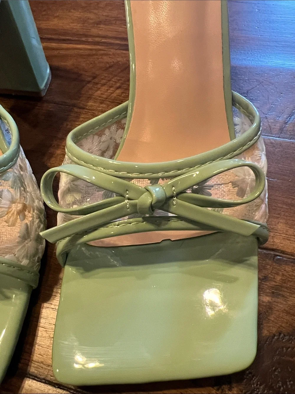 SHEIN Light Green Patent Square-Toe Bow Heels Size 8.5 worn once